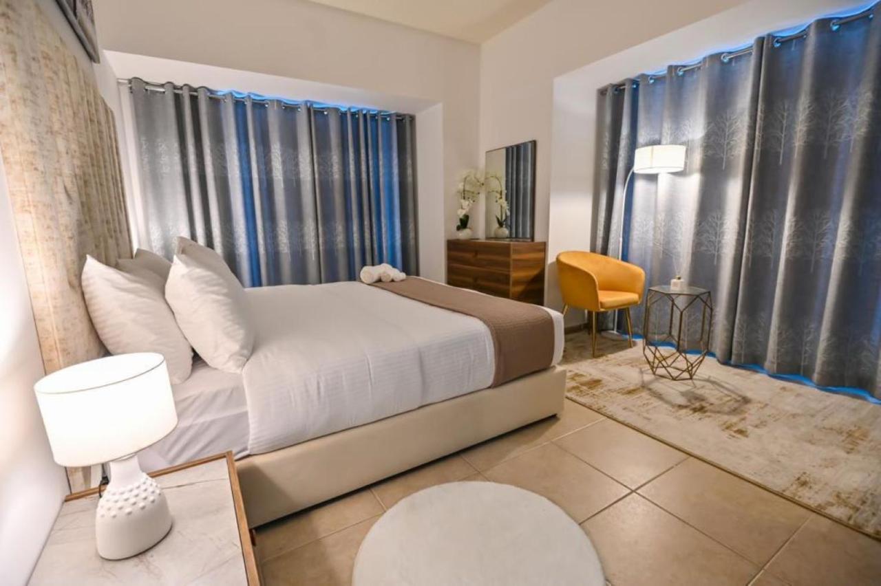 54 Floor Palm & Sea View Marina. Lux / New Apartment Dubai